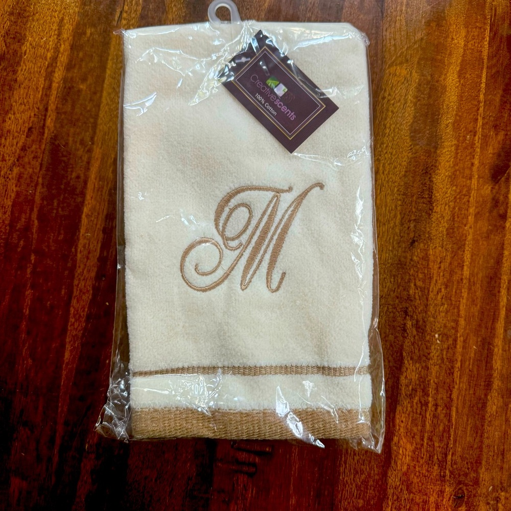Monogrammed hand towel with the letter M for washing hands by Creativescents NWT